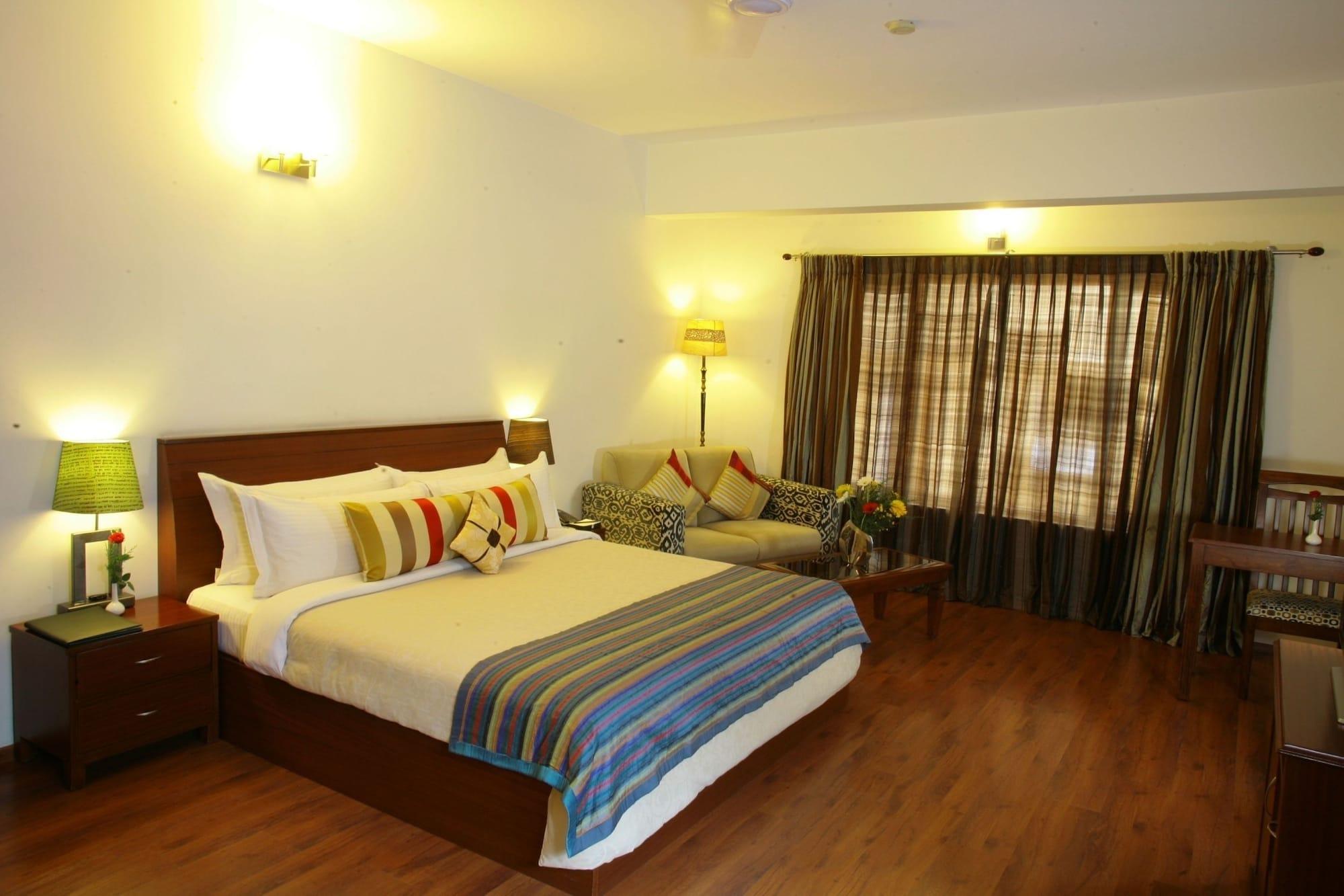 Justa Off Mg Road Otel Bangalore Dış mekan fotoğraf