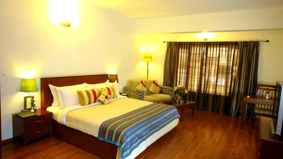 Justa Off Mg Road Otel Bangalore Dış mekan fotoğraf